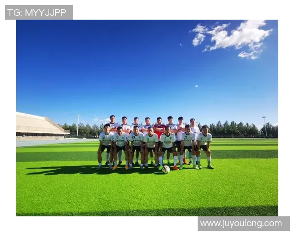 足球星球迷合照P图软件打造专属个性化足球明星合影体验